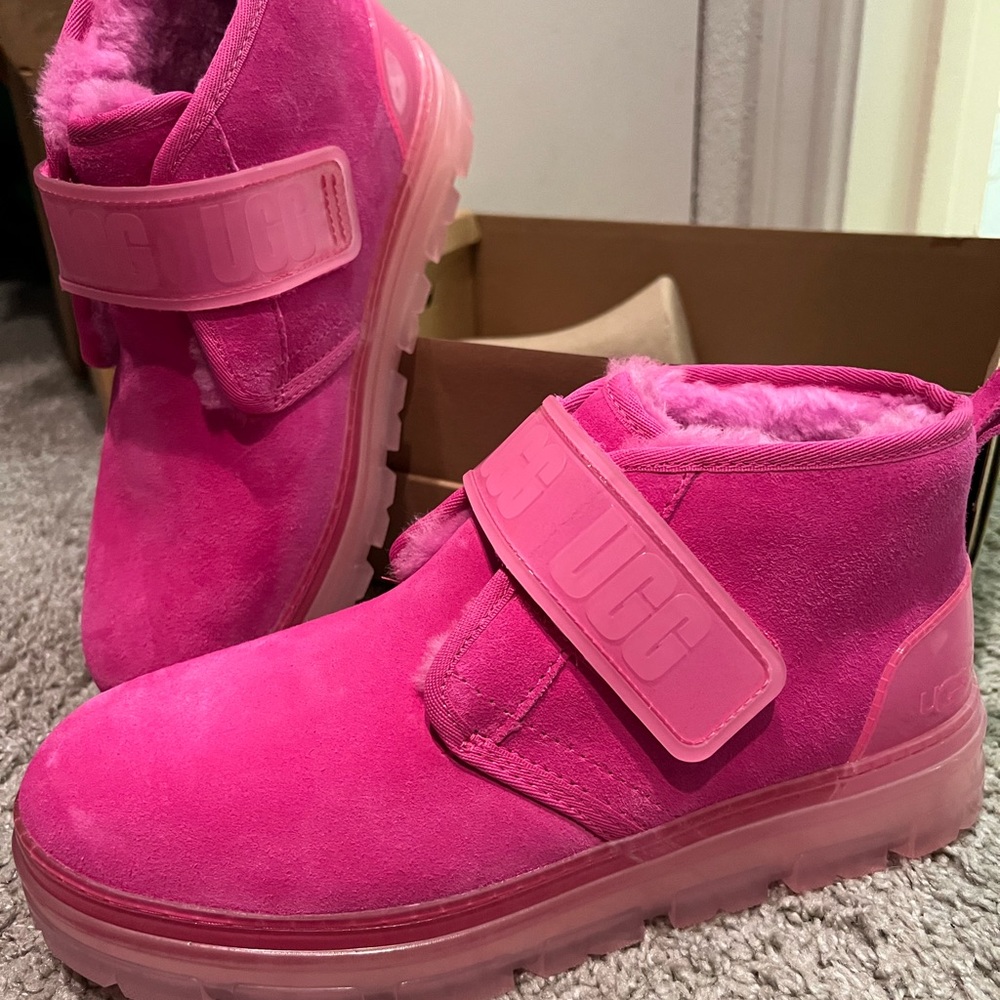 Neumal Uggs - image 1